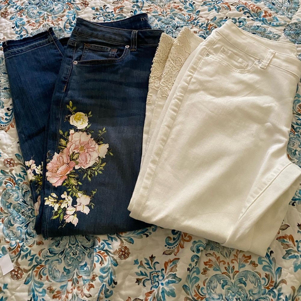 2 pairs of jeans